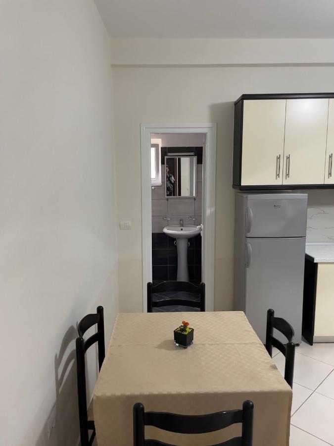 Xhonis Apartments Ksamil Exterior foto